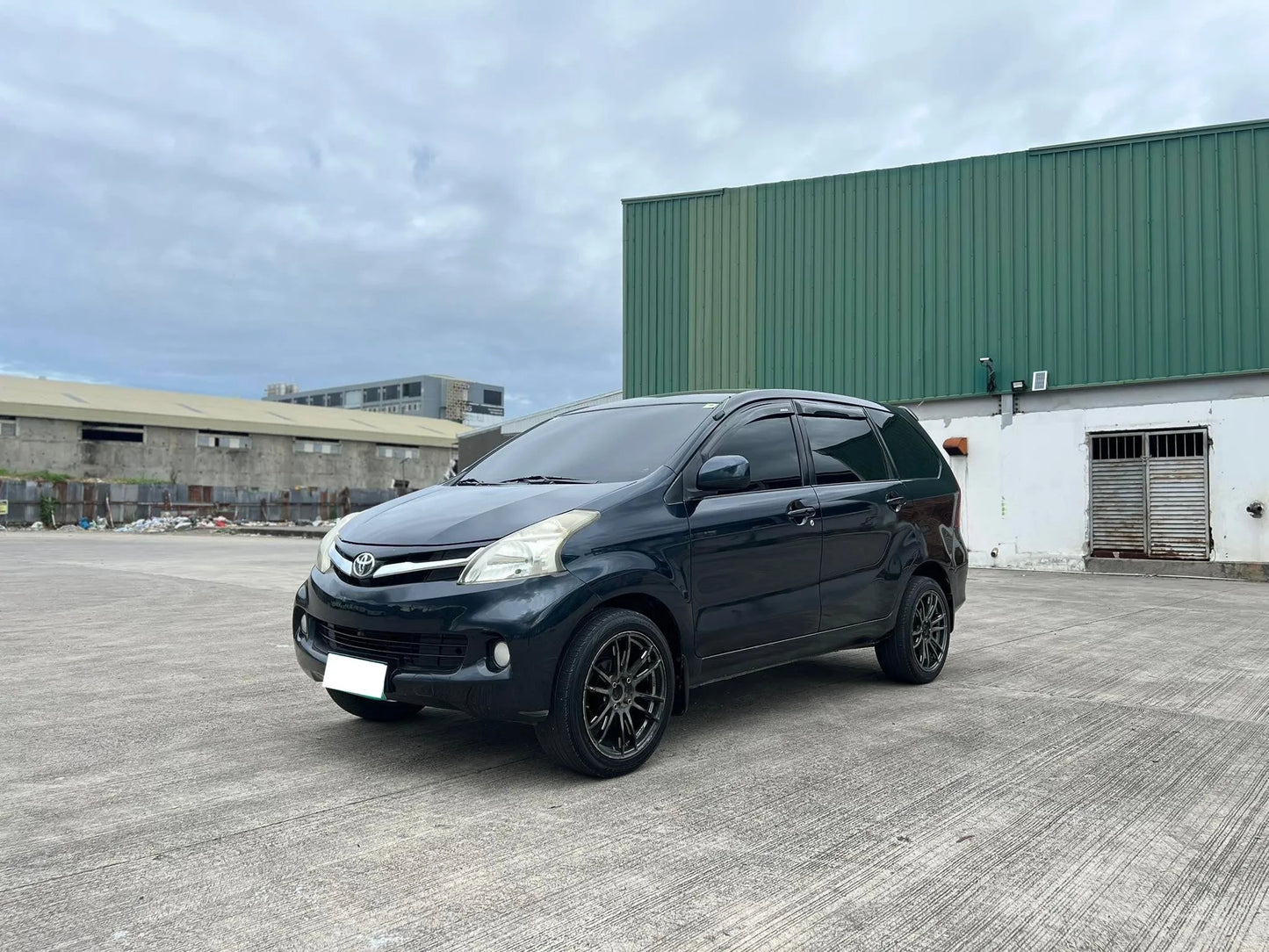 2013 TOYOTA AVANZA 1.5L G AUTOMATIC TRANSMISSION - Gold Aces Car Display Center