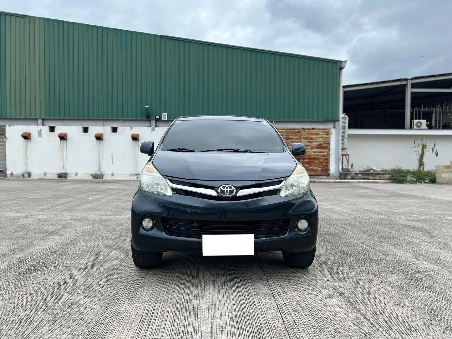 2013 TOYOTA AVANZA 1.5L G AUTOMATIC TRANSMISSION - Gold Aces Car Display Center