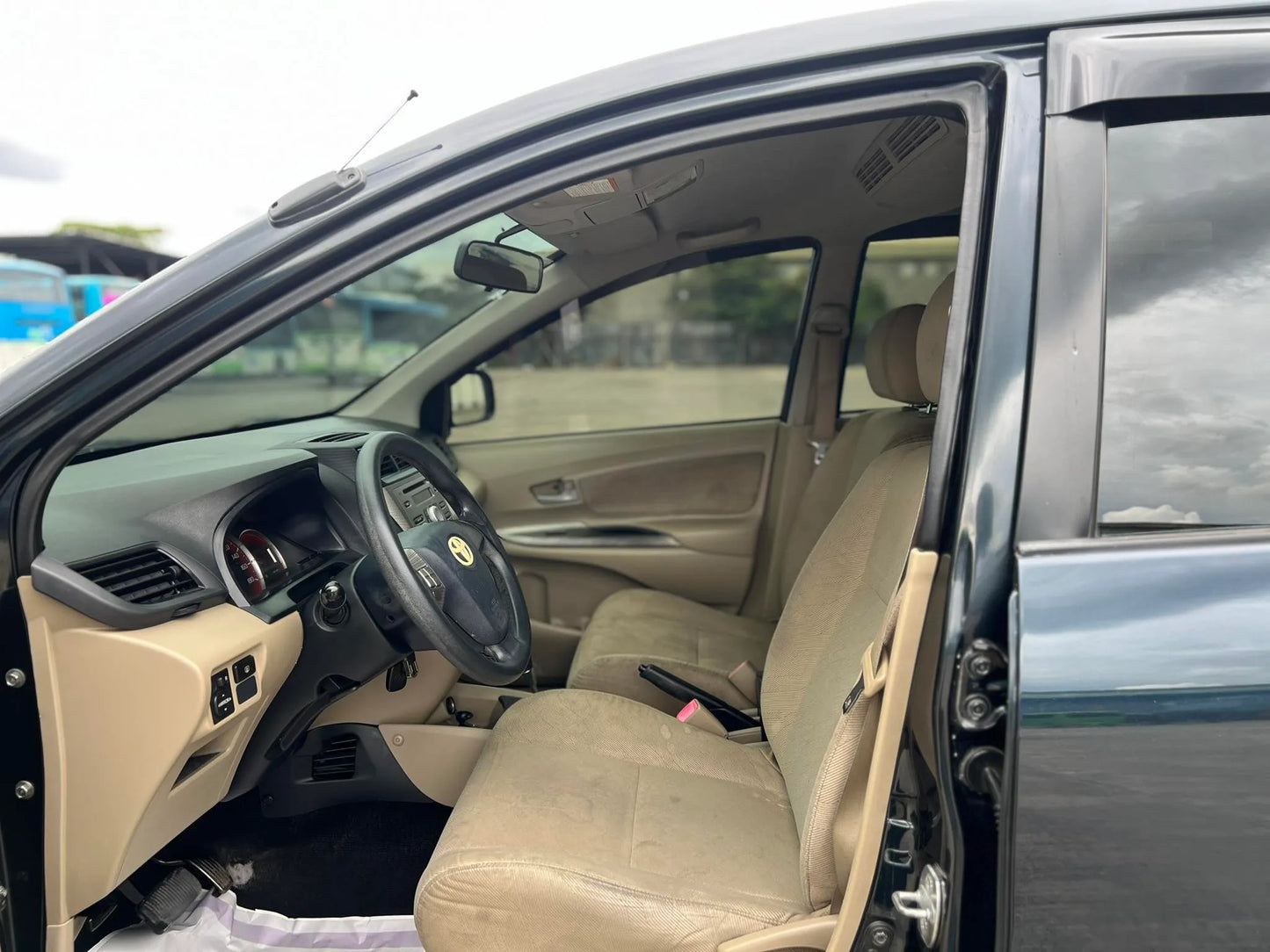 2013 TOYOTA AVANZA 1.5L G AUTOMATIC TRANSMISSION - Gold Aces Car Display Center
