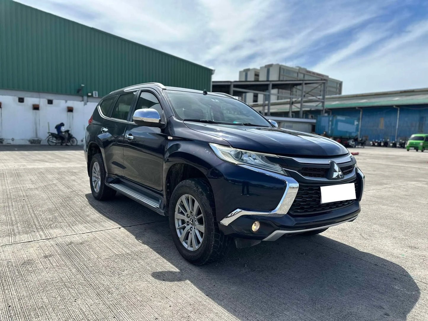 2018 ACQ MITSUBISHI MONTERO SPORTS GLS 2.4L DIESEL AUTOMATIC TRANSMISSION - Gold Aces Car Display Center