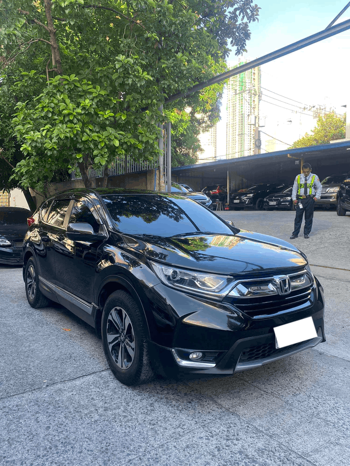 2018 HONDA CRV 1.6L TURBO DIESEL 4X2 AUTOMATIC TRANSMISSION - Gold Aces Car Display Center