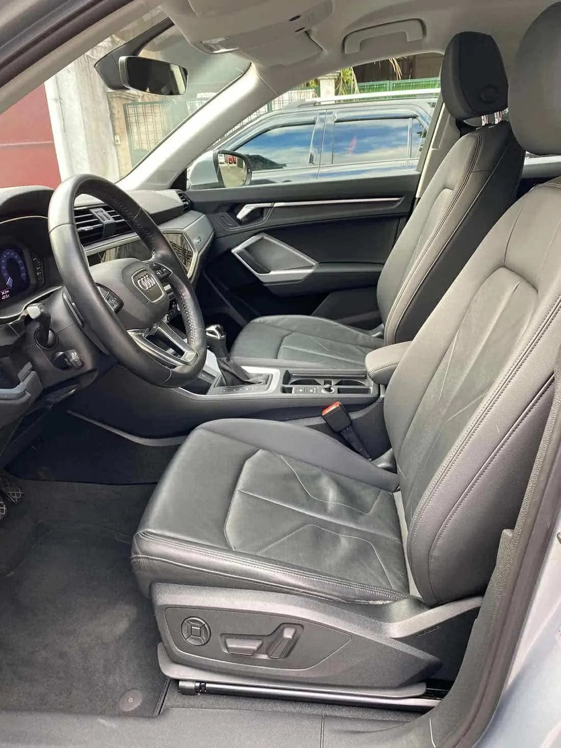 2020 AUDI Q3 1.4L TFSI GAS AUTOMATIC TRANSMISSION - Gold Aces Car Display Center