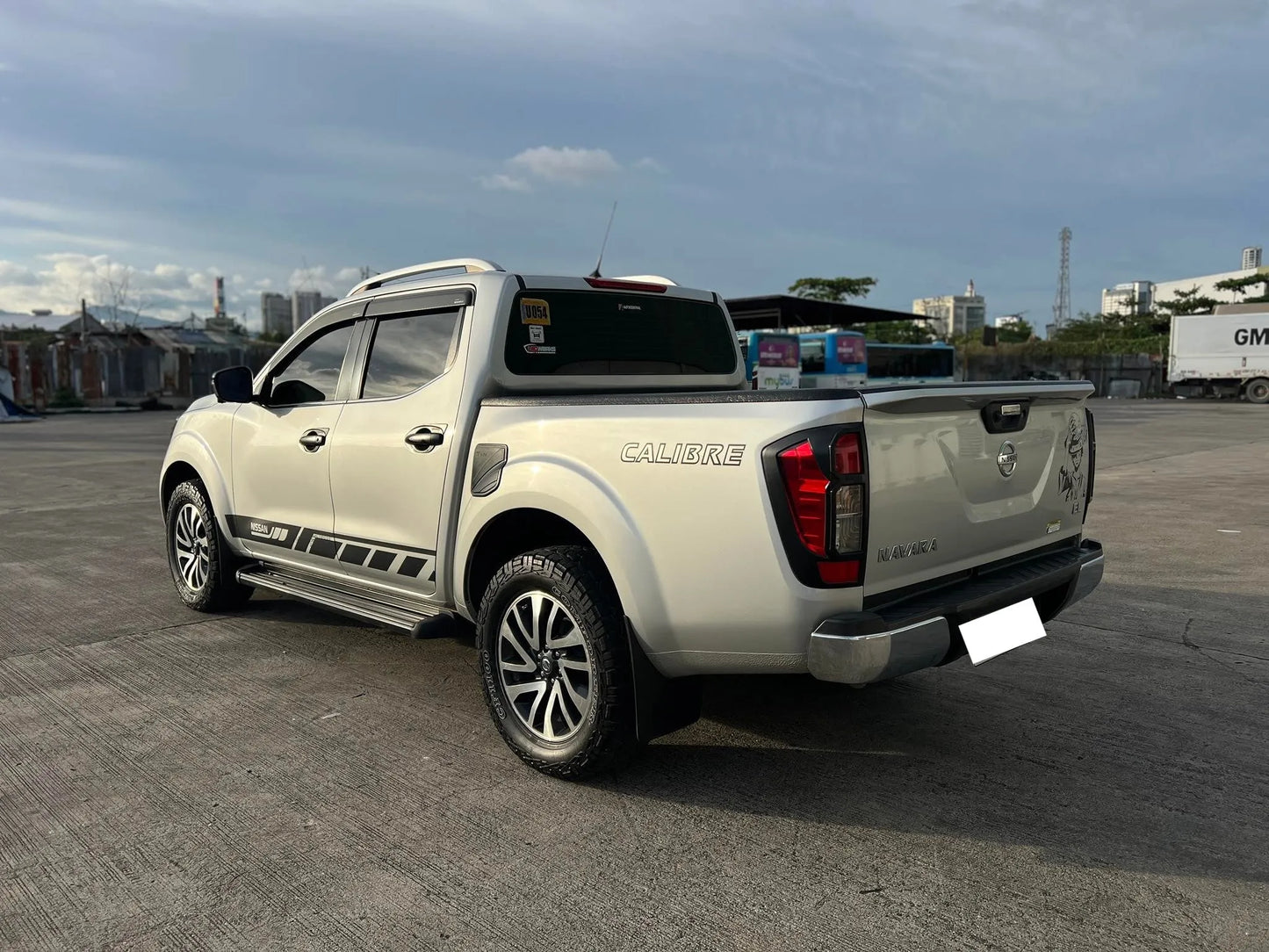 2020 NISSAN NAVARA 2.5L EL 4X2 MANUAL TRANSMISSION - Gold Aces Car Display Center