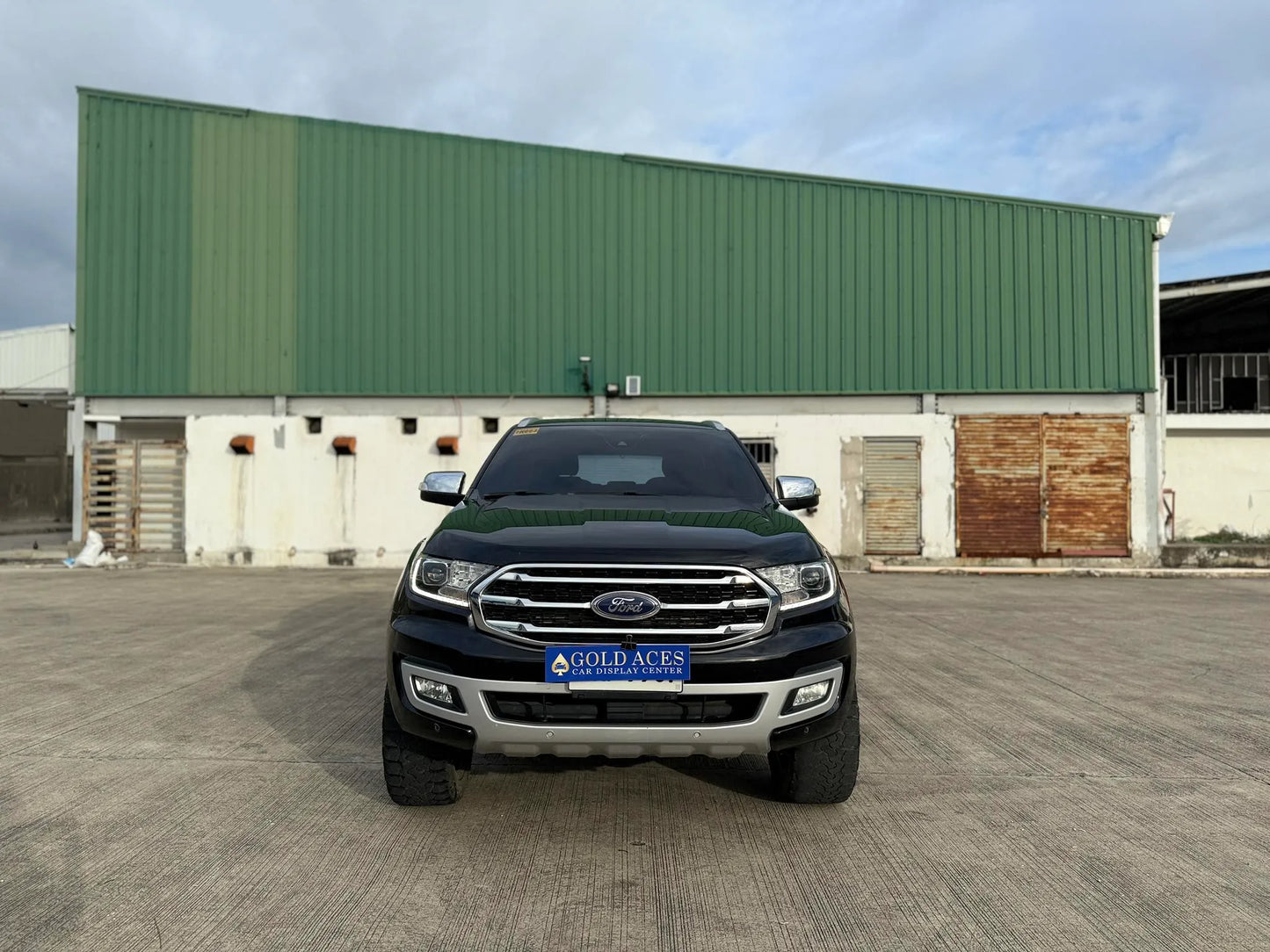 2021 FORD EVEREST TITANIUM 4X4 3.2L DSL 4X4 AUTOMATIC TRANSMISSION - Gold Aces Car Display Center