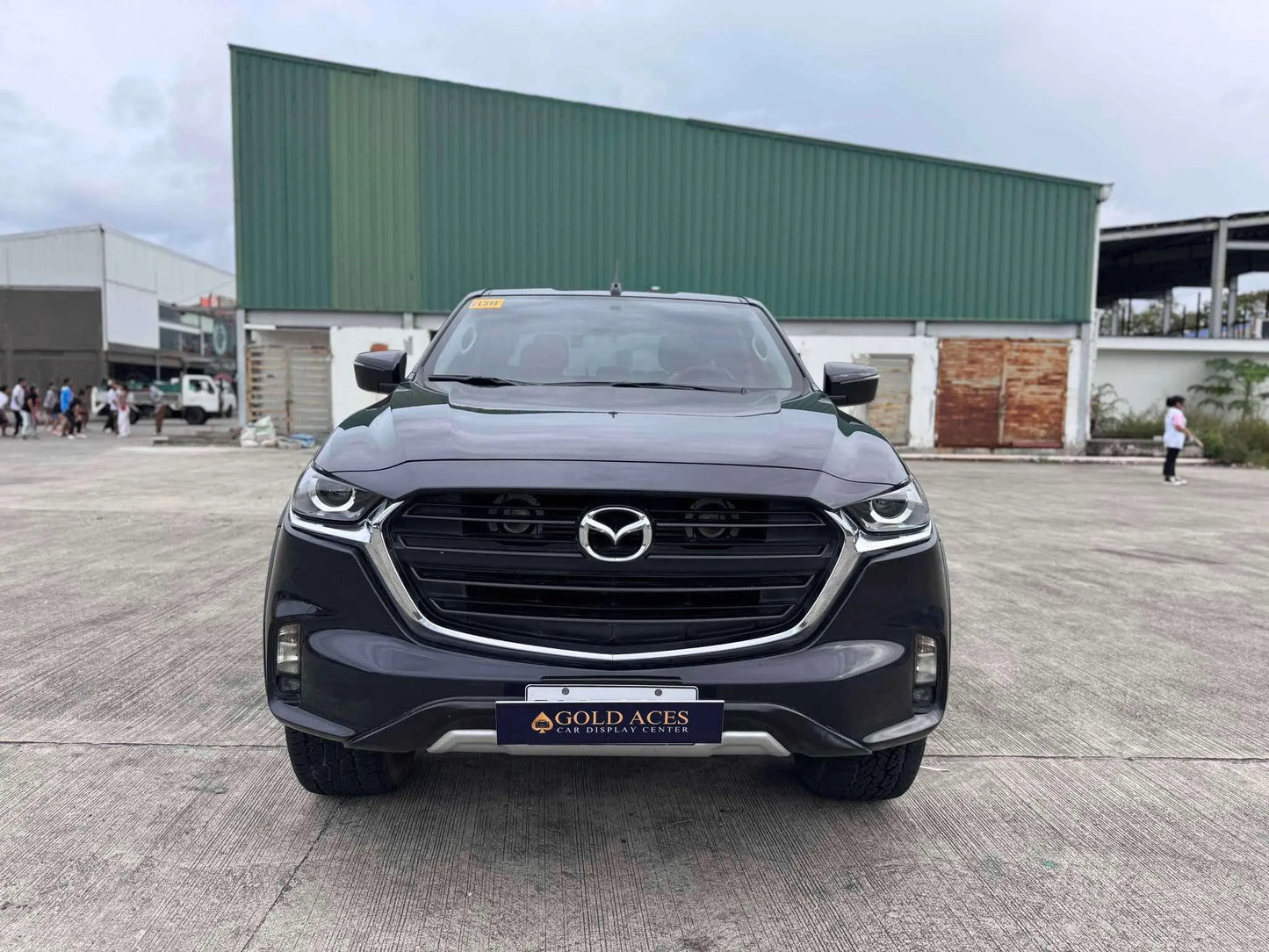 2022 MAZDA BT50 3.0L 4X2 AUTOMATIC TRANSMISSION (10T KMS ONLY!) - Gold Aces Car Display Center