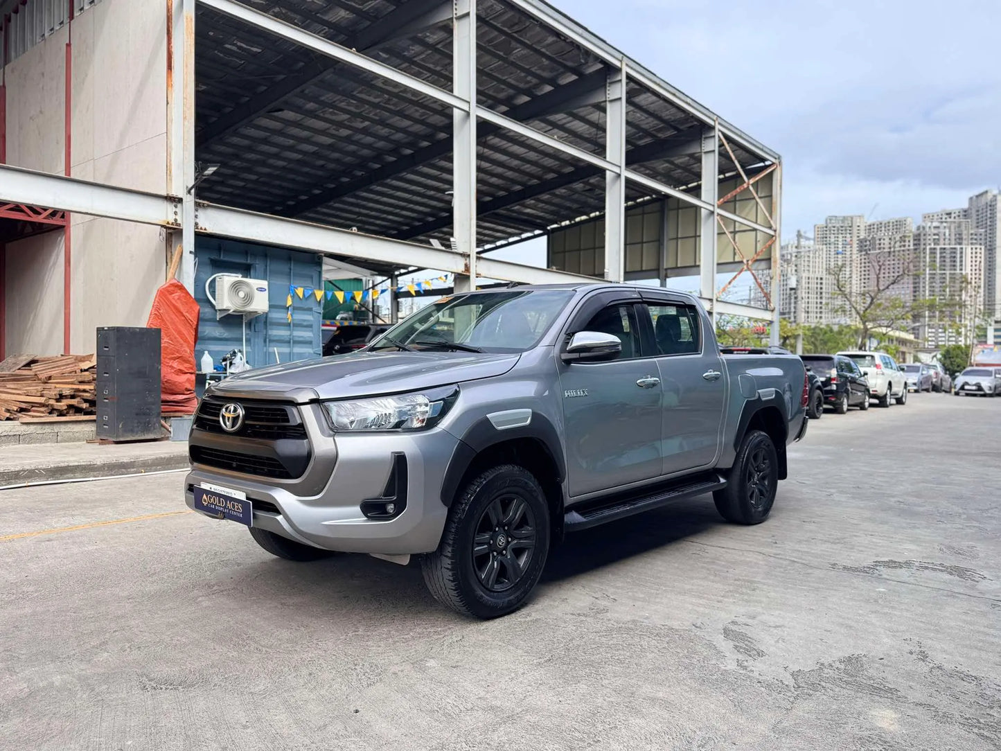 2022 TOYOTA HILUX G 2.4L AUTOMATIC TRANSMISSION - Gold Aces Car Display Center