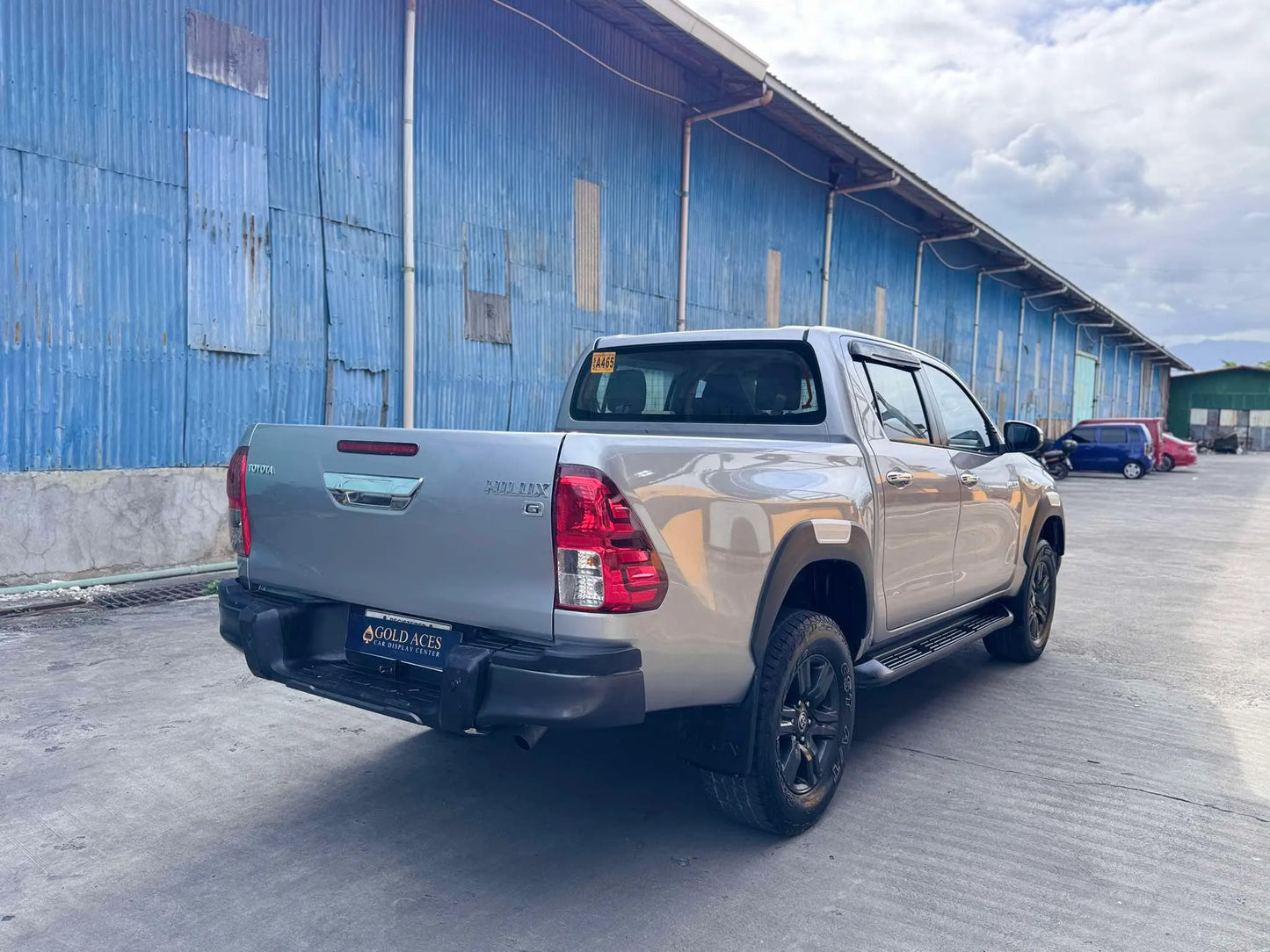 2022 TOYOTA HILUX G 2.4L AUTOMATIC TRANSMISSION - Gold Aces Car Display Center