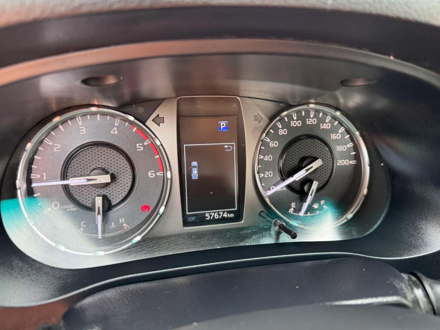 2022 TOYOTA HILUX G 2.4L AUTOMATIC TRANSMISSION - Gold Aces Car Display Center