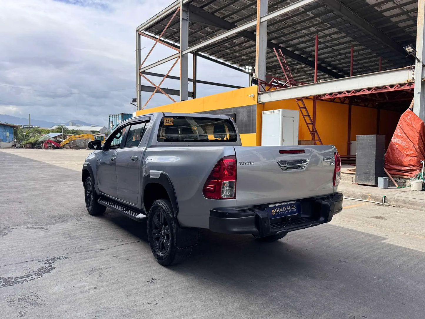 2022 TOYOTA HILUX G 2.4L AUTOMATIC TRANSMISSION - Gold Aces Car Display Center
