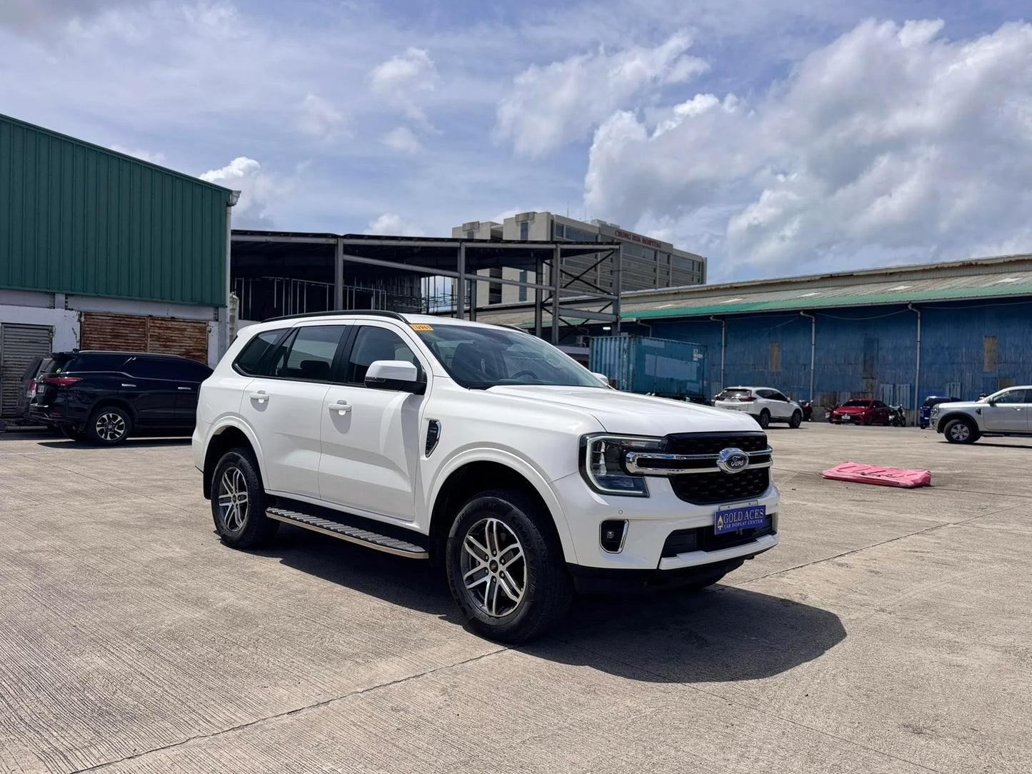 2023 FORD EVEREST LIMITED TURBO 2.0L DSL 4X2 AUTOMATIC TRANSMISSION (7T KMS ONLY!) - Gold Aces Car Display Center