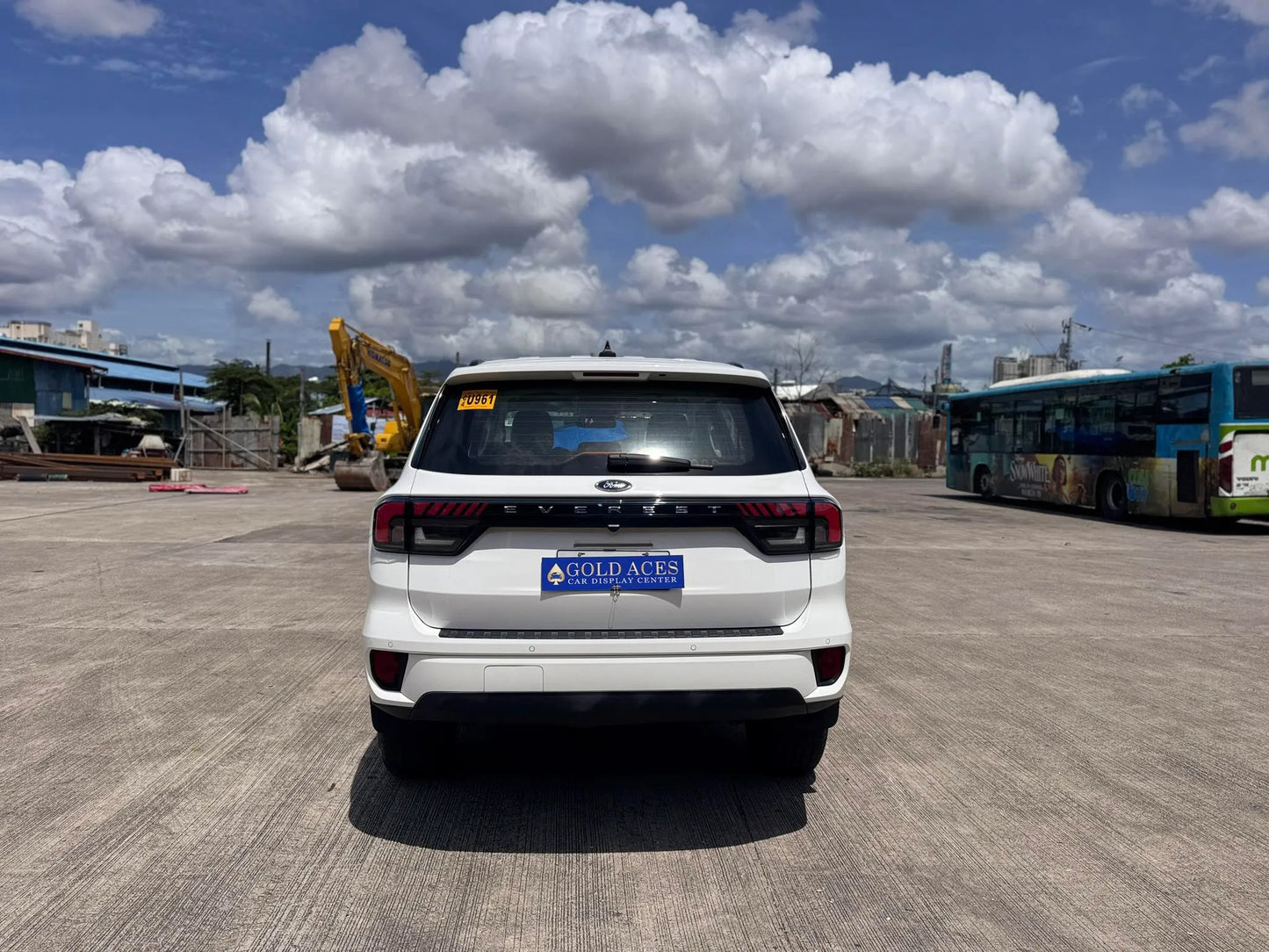 2023 FORD EVEREST LIMITED TURBO 2.0L DSL 4X2 AUTOMATIC TRANSMISSION (7T KMS ONLY!) - Gold Aces Car Display Center