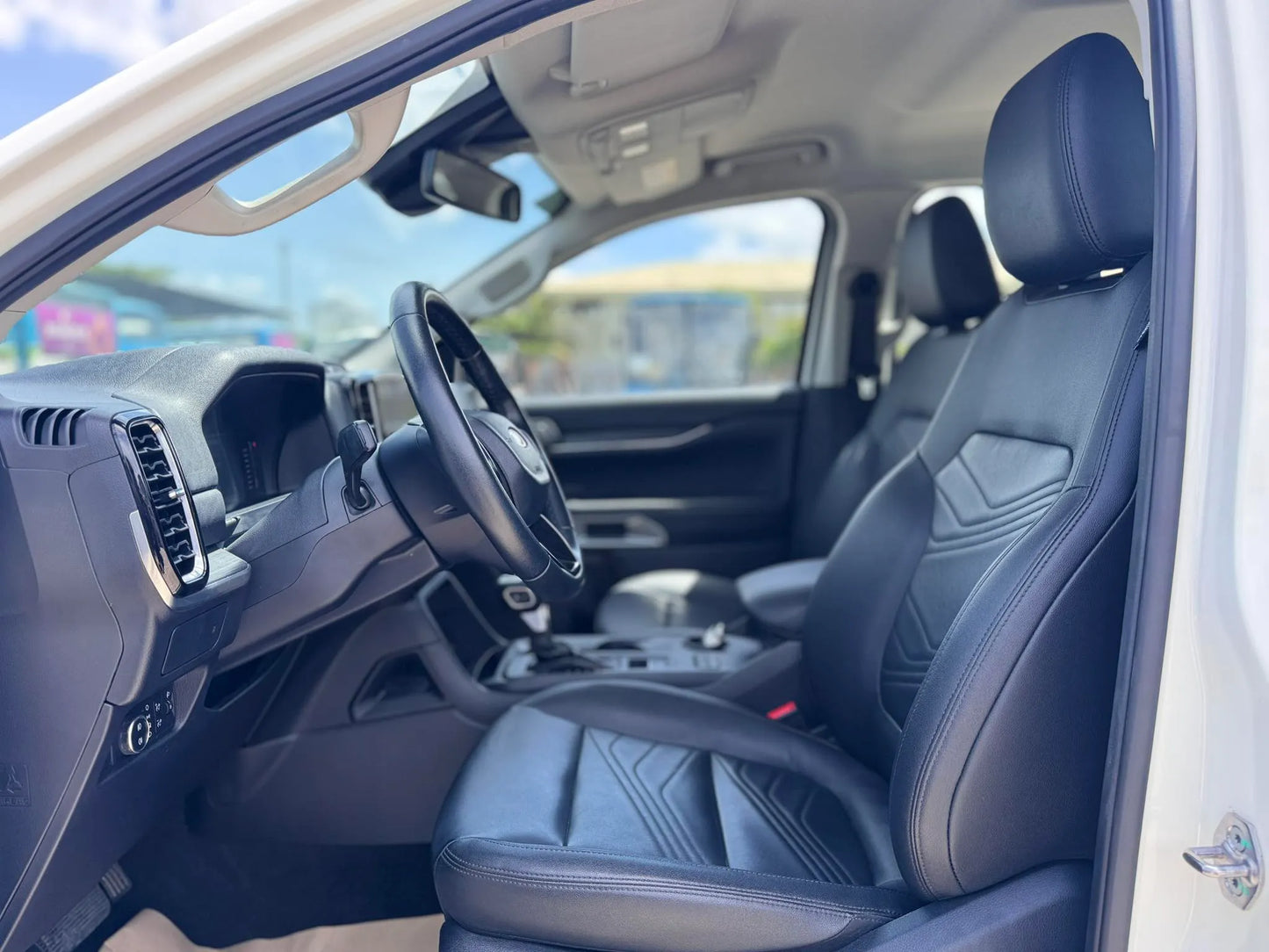 2023 FORD EVEREST LIMITED TURBO 2.0L DSL 4X2 AUTOMATIC TRANSMISSION (7T KMS ONLY!) - Gold Aces Car Display Center