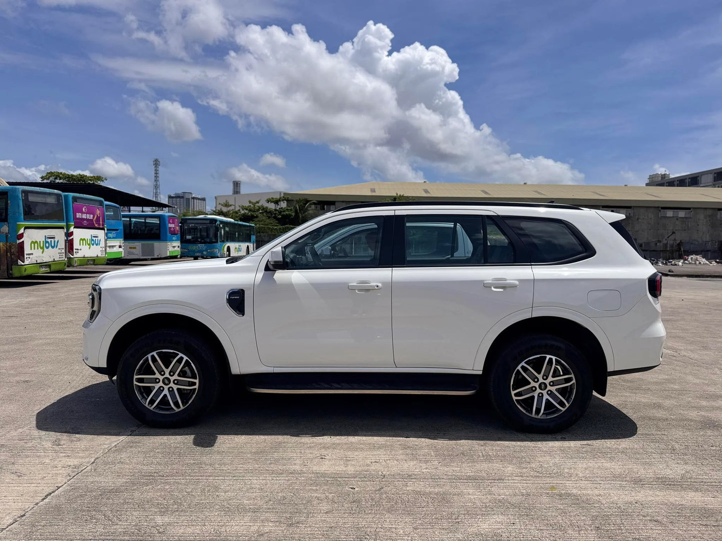 2023 FORD EVEREST LIMITED TURBO 2.0L DSL 4X2 AUTOMATIC TRANSMISSION (7T KMS ONLY!) - Gold Aces Car Display Center