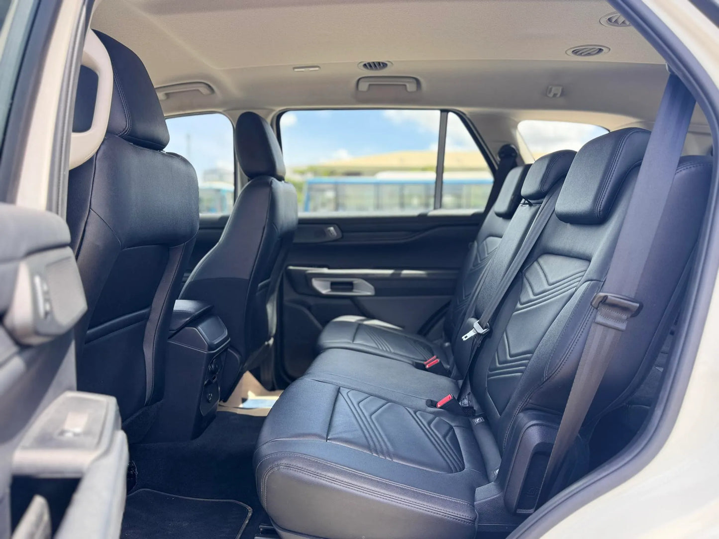 2023 FORD EVEREST LIMITED TURBO 2.0L DSL 4X2 AUTOMATIC TRANSMISSION (7T KMS ONLY!) - Gold Aces Car Display Center