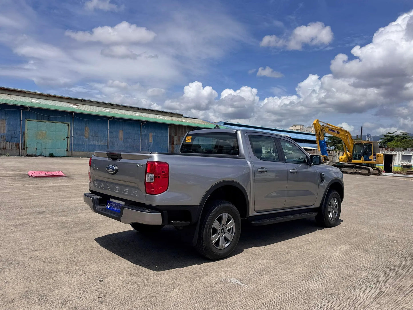 2023 FORD RANGER XLT 2.2L 4X2 AUTOMATIC TRANSMISSION (6T KMS ONLY!) - Gold Aces Car Display Center