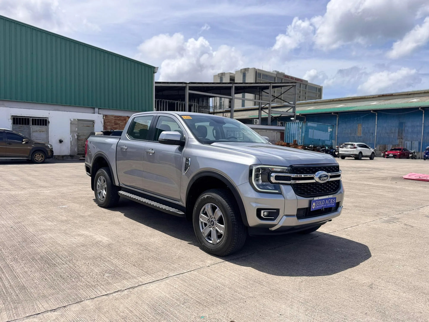 2023 FORD RANGER XLT 2.2L 4X2 AUTOMATIC TRANSMISSION (6T KMS ONLY!) - Gold Aces Car Display Center