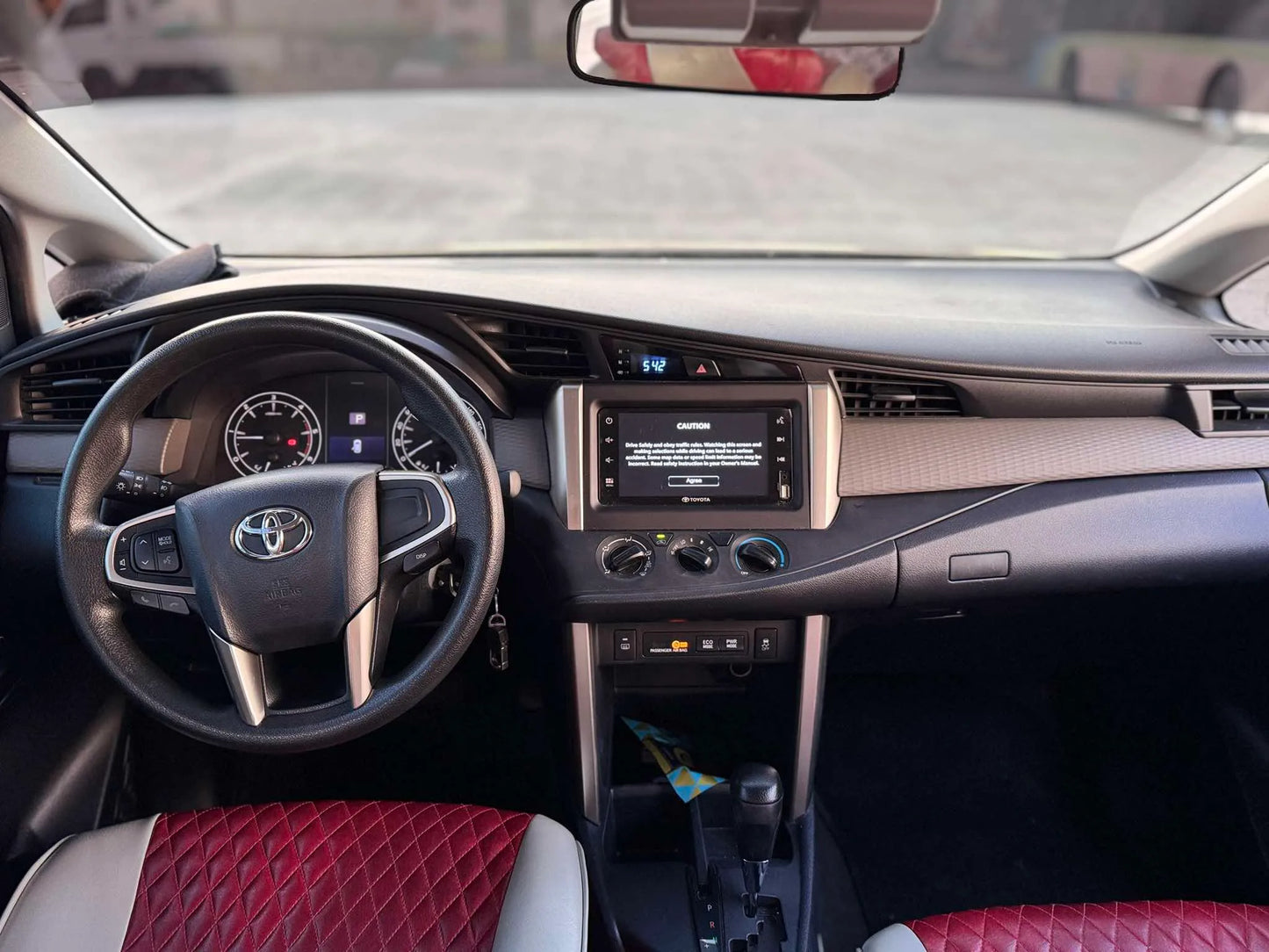 2023 TOYOTA INNOVA 2.8L E AUTOMATIC TRANSMISSION - Gold Aces Car Display Center