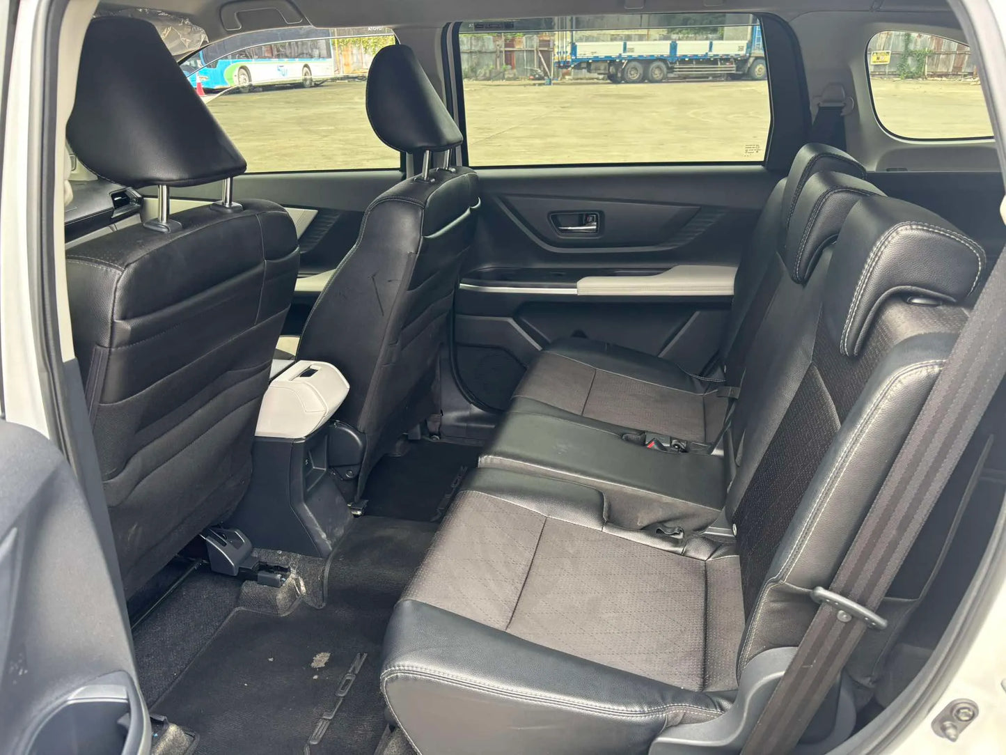 2023 TOYOTA VELOZ 1.5L CVT (11T KMS ONLY!) - Gold Aces Car Display Center