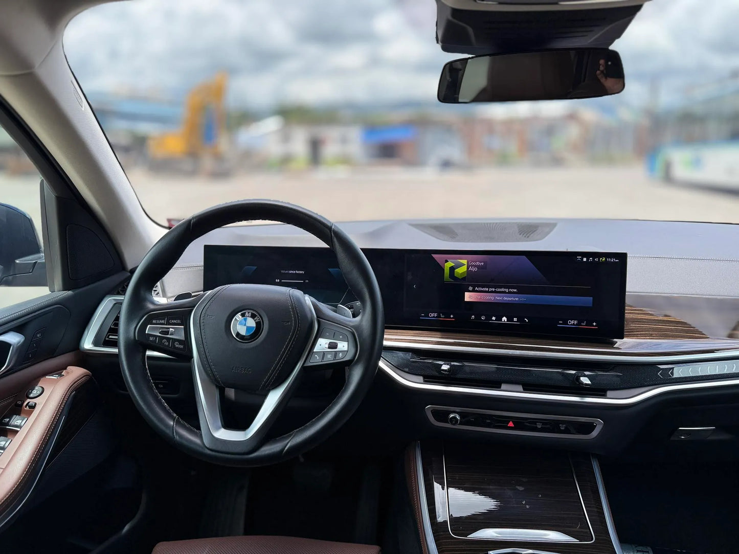 2024 BMW X5 XDRIVE 30D AUTOMATIC TRANSMISSION - Gold Aces Car Display Center