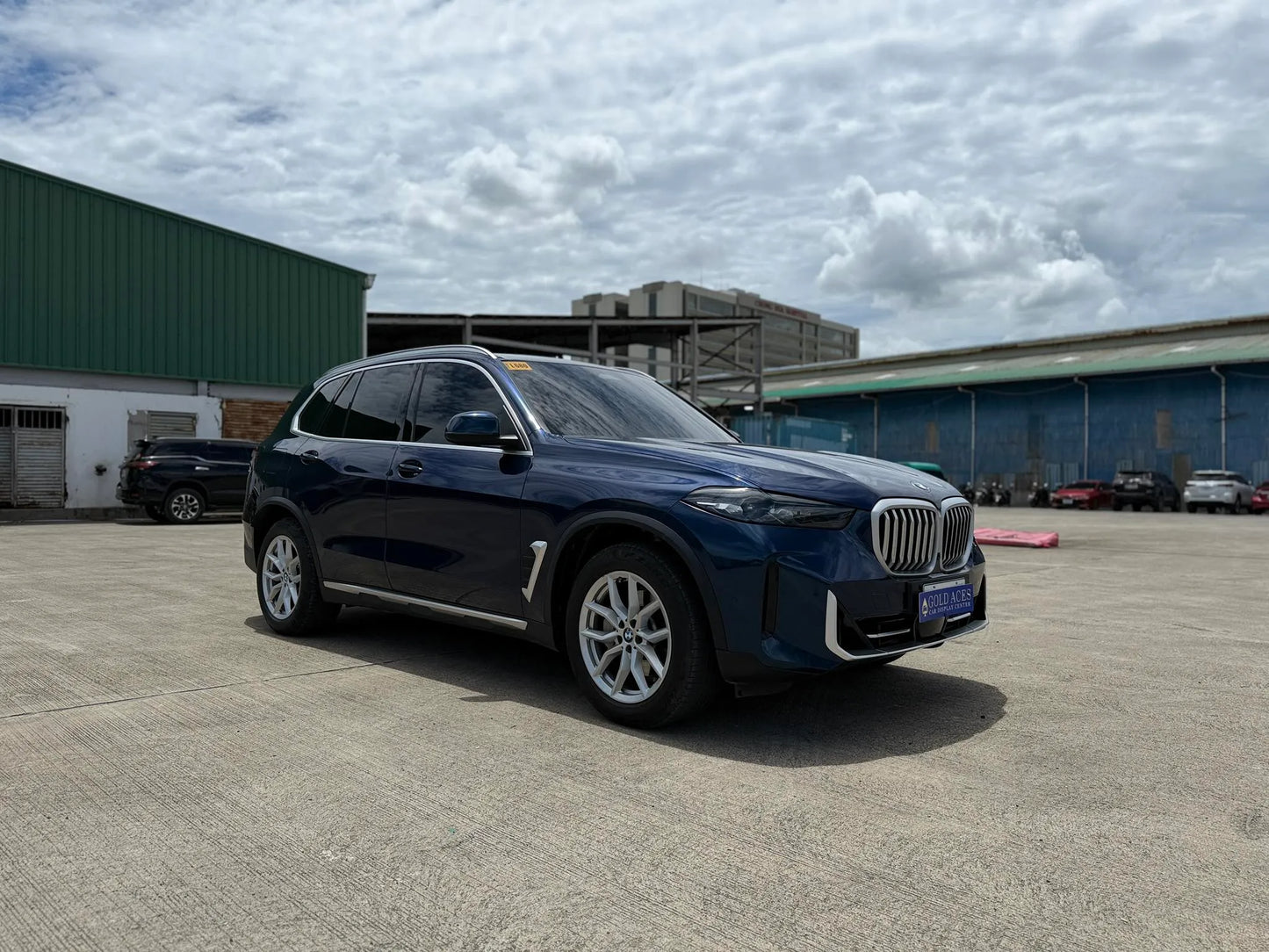 2024 BMW X5 XDRIVE 30D AUTOMATIC TRANSMISSION - Gold Aces Car Display Center