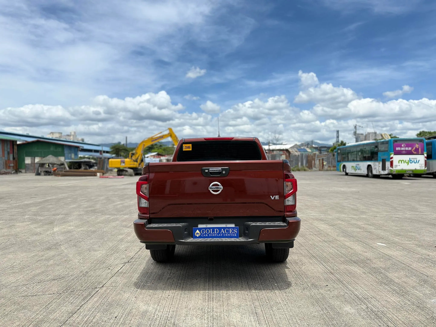 2024 NISSAN NAVARA 2.5L VE 4X2 AUTOMATIC TRANSMISSION - Gold Aces Car Display Center