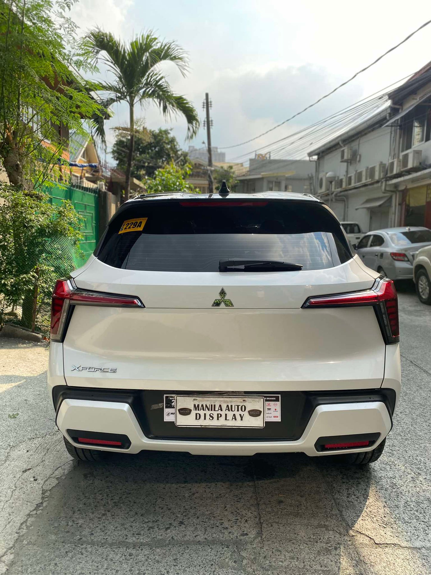 2025 MITSUBISHI XFORCE GLS 1.5LG 2WD AUTOMATIC TRANSMISSION (ALMOST BRAND NEW) Gold Aces Car Display Center