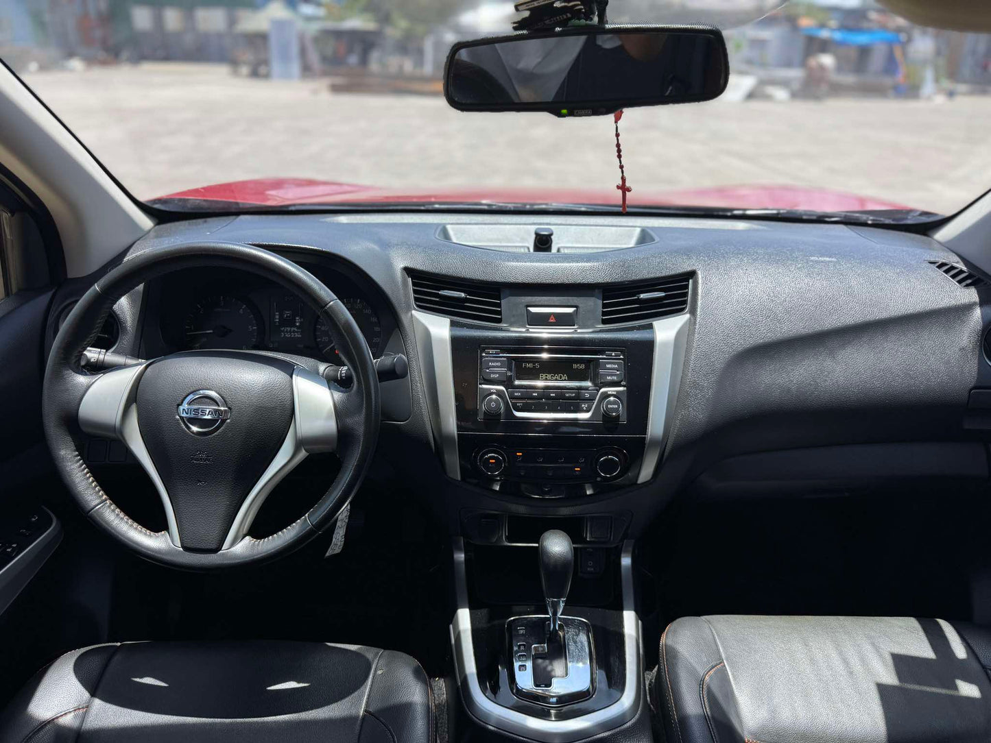 2020 NISSAN NAVARA 2.5L EL 4X2 AUTOMATIC TRANSMISSION Gold Aces Car Display Center