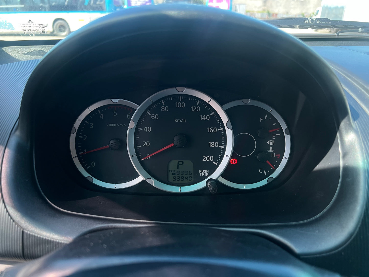 2010 MITSUBISHI MONTERO GLS 2.5L DSL AUTOMATIC TRANSMISSION Gold Aces Car Display Center