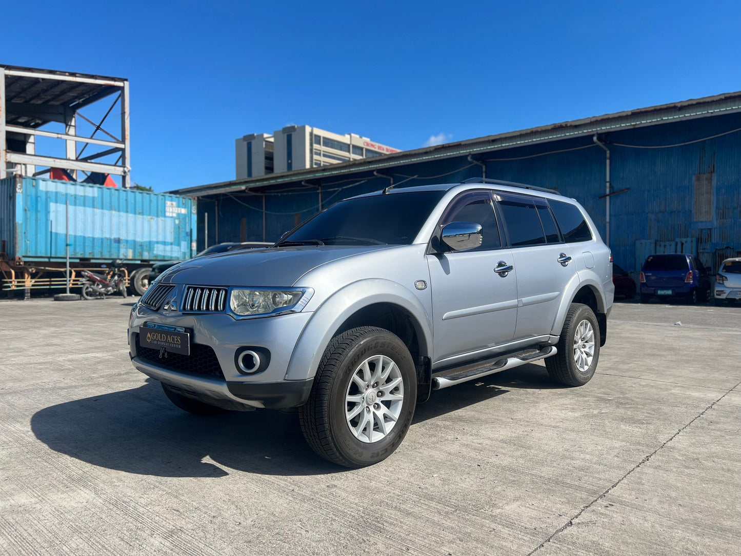 2010 MITSUBISHI MONTERO GLS 2.5L DSL AUTOMATIC TRANSMISSION Gold Aces Car Display Center
