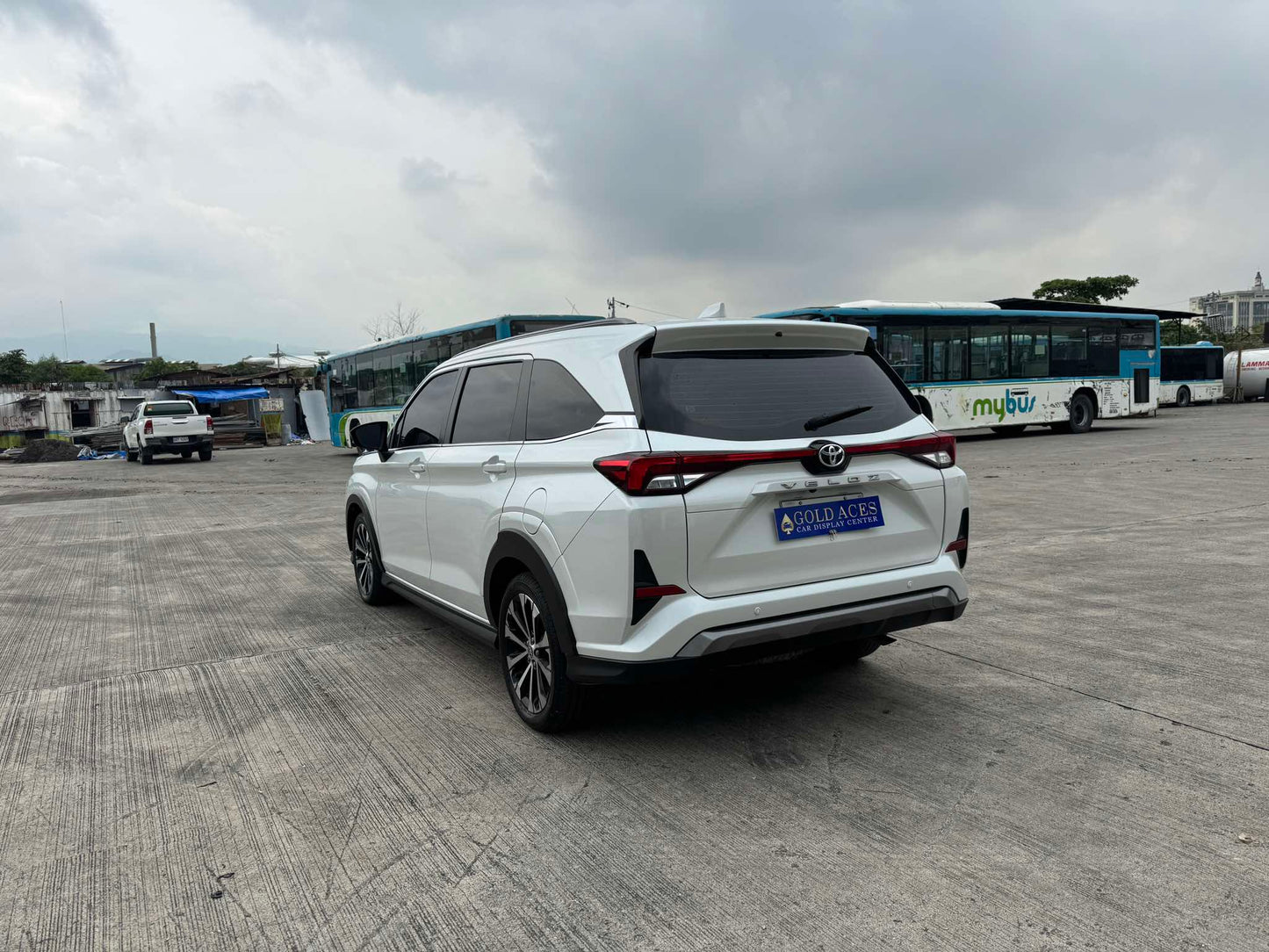 2023 TOYOTA VELOZ 1.5L V AUTOMATIC TRANSMISSION (24T KMS ONLY!) Gold Aces Car Display Center
