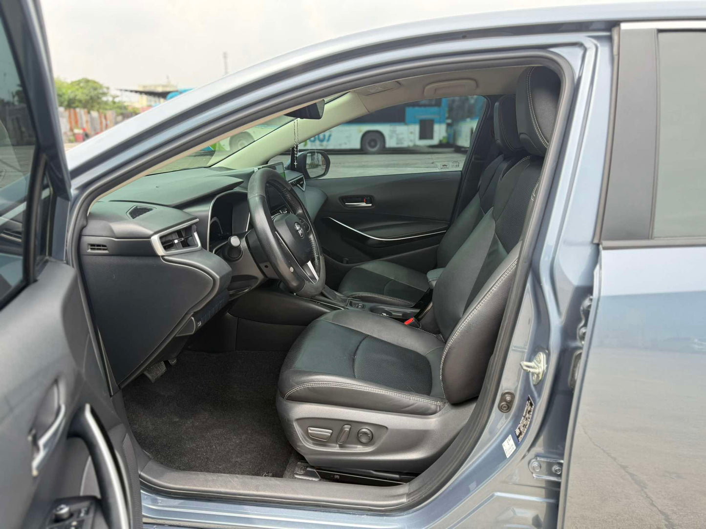 2019 TOYOTA ALTIS 1.6L V AUTOMATIC TRANSMISSION (30T KMS ONLY!) Gold Aces Car Display Center