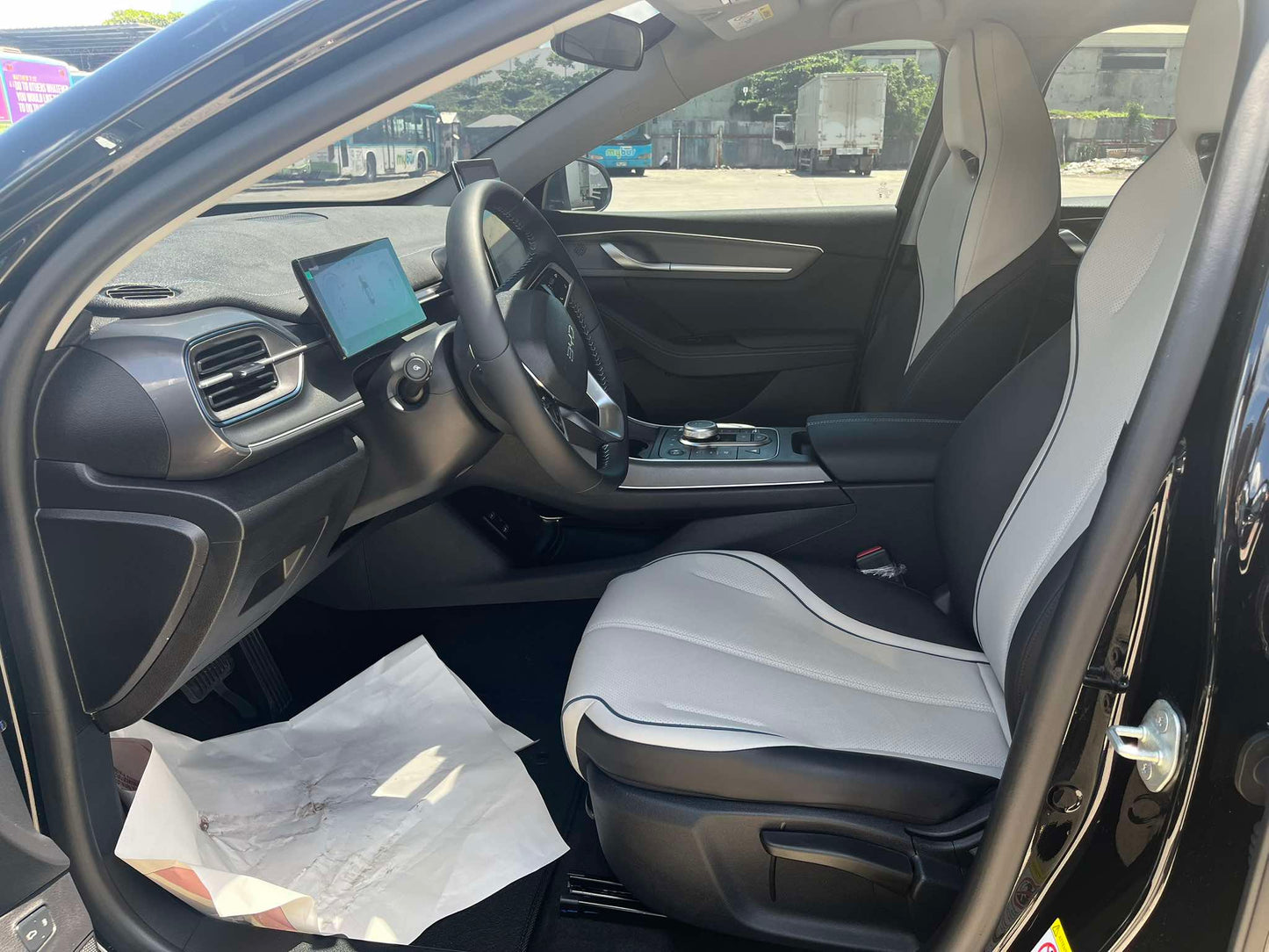 2025 BYD SEAL 5 1.5L AUTOMATIC TRANSMISSION (400KM ONLY!) Gold Aces Car Display Center
