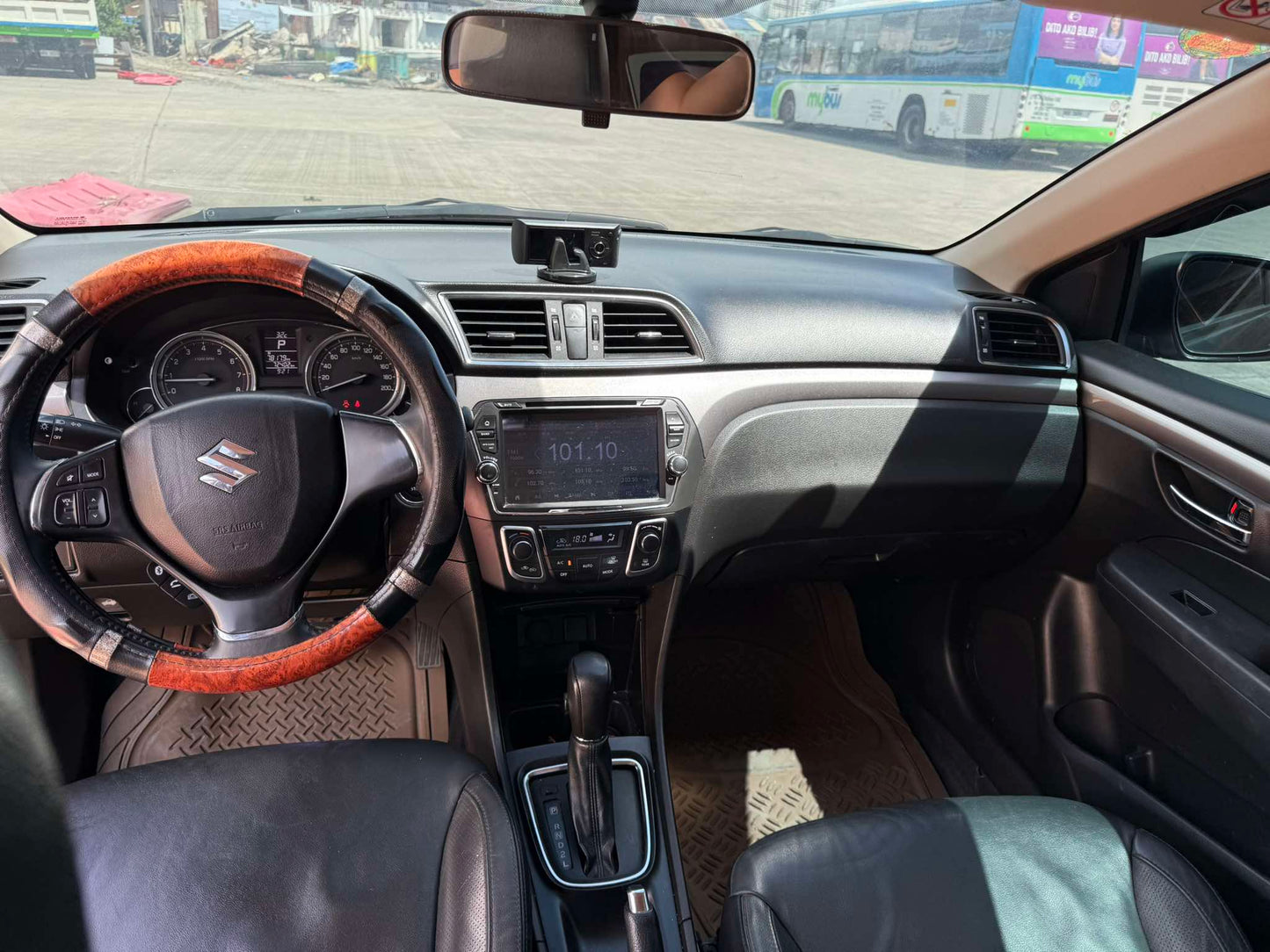 2017 SUZUKI CIAZ 1.4L AUTOMATIC TRANSMISSION Gold Aces Car Display Center