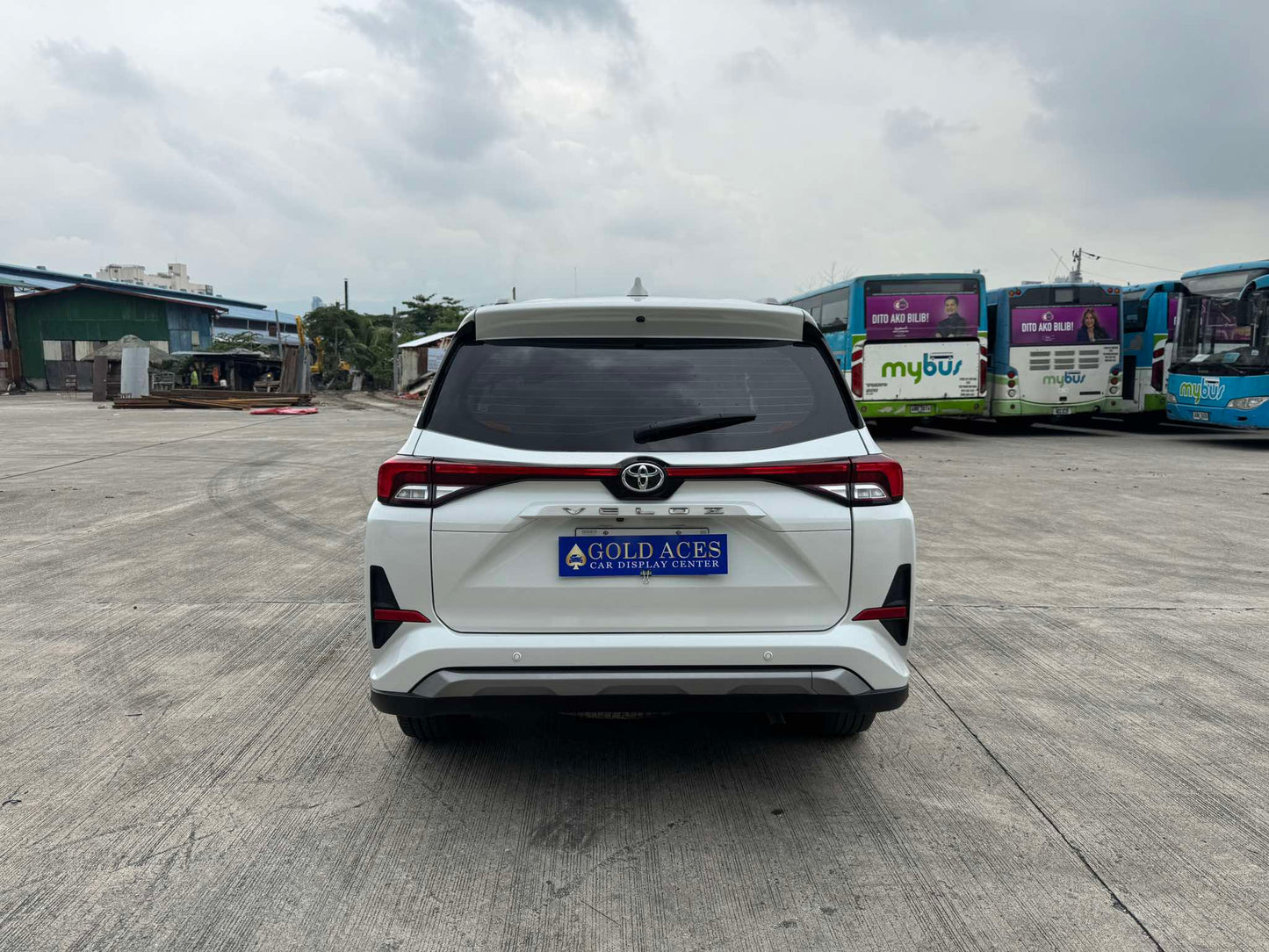 2023 TOYOTA VELOZ 1.5L V AUTOMATIC TRANSMISSION (24T KMS ONLY!) Gold Aces Car Display Center