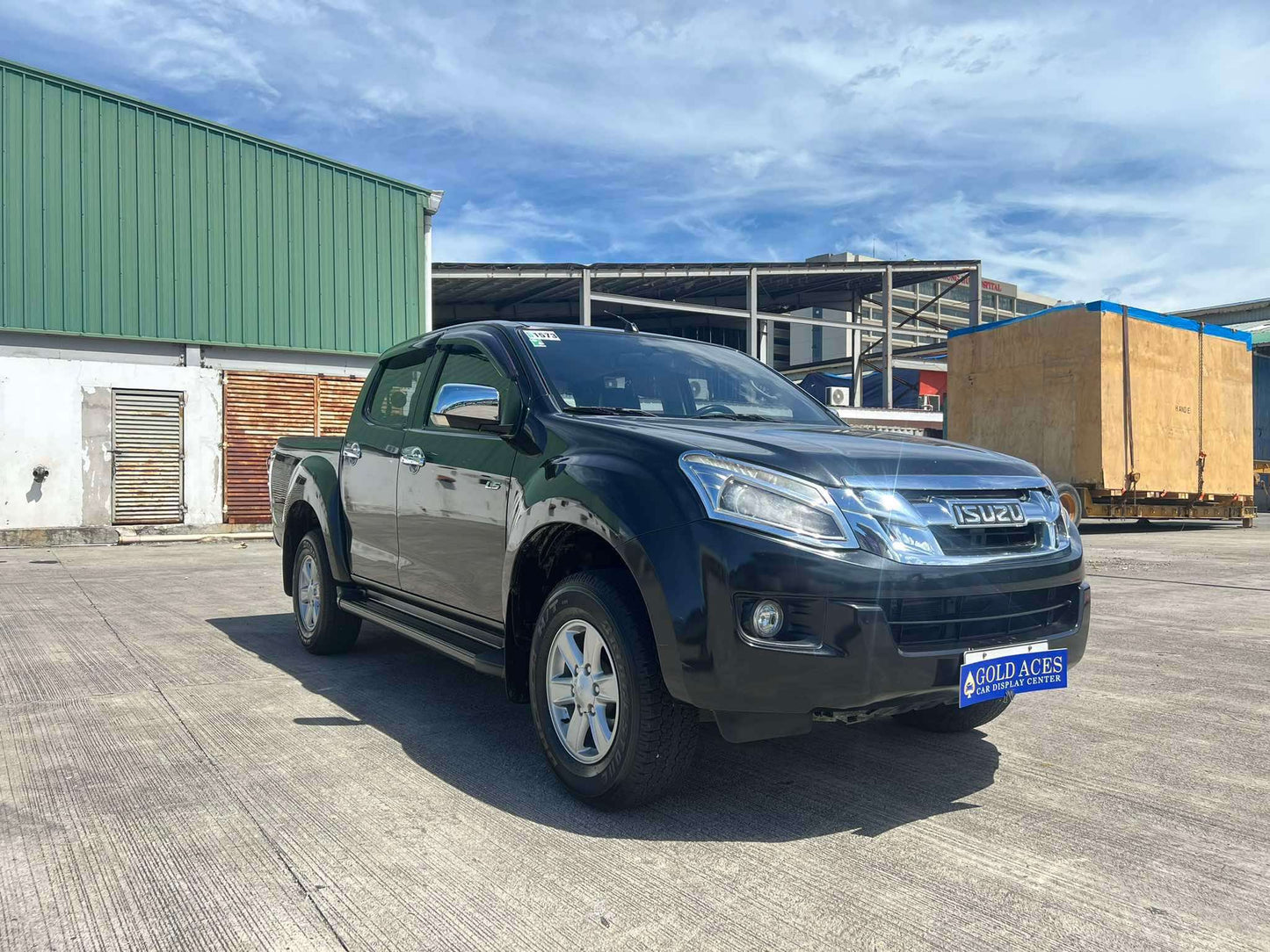 2015 ISUZU DMAX 2.5L 4X2 MANUAL TRANSMISSION (48TKM ONLY!!) Gold Aces Car Display Center