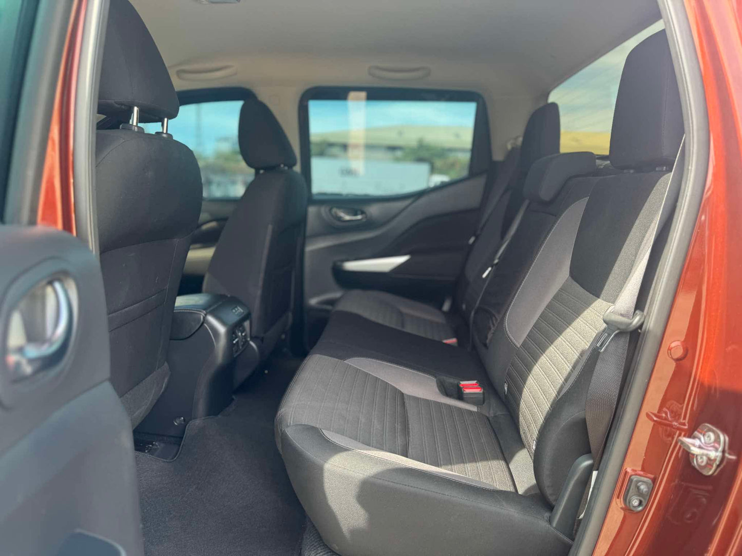 2025 NISSAN NAVARA 2.5L VE CALIBRE 4X2 MANUAL TRANSMISSION Gold Aces Car Display Center