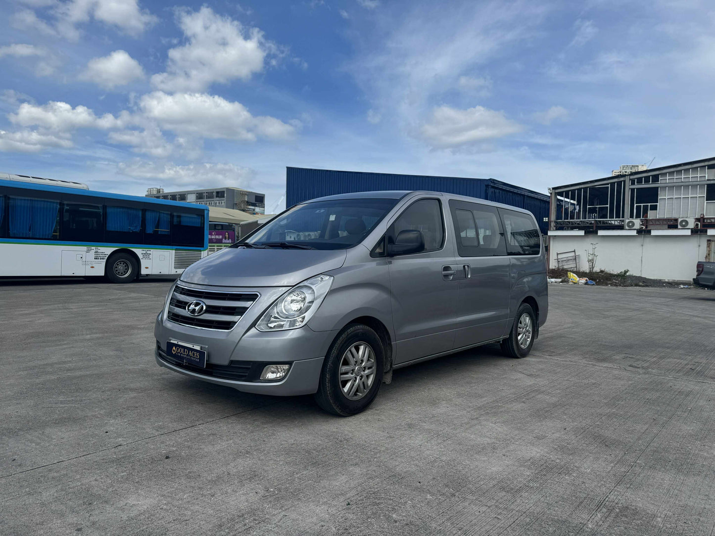 2016 HYUNDAI GRAND STAREX 2.5L AUTOMATIC TRANSMISSION Gold Aces Car Display Center