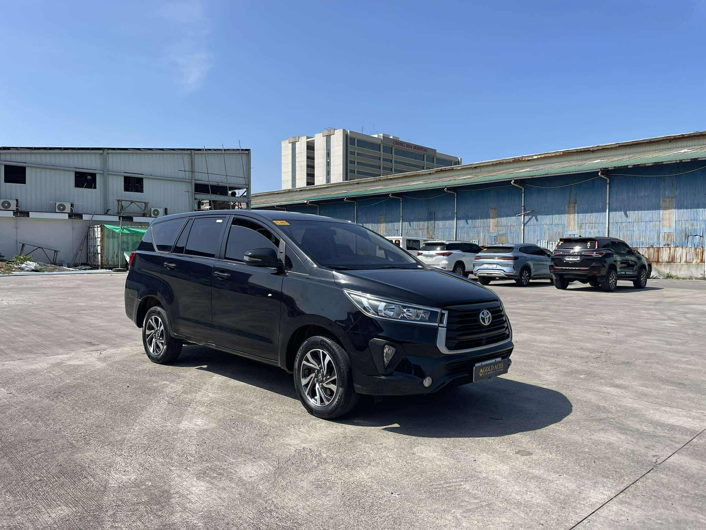 2022 TOYOTA INNOVA 2.8L E DIESEL AUTOMATIC TRANSMISSION Gold Aces Car Display Center