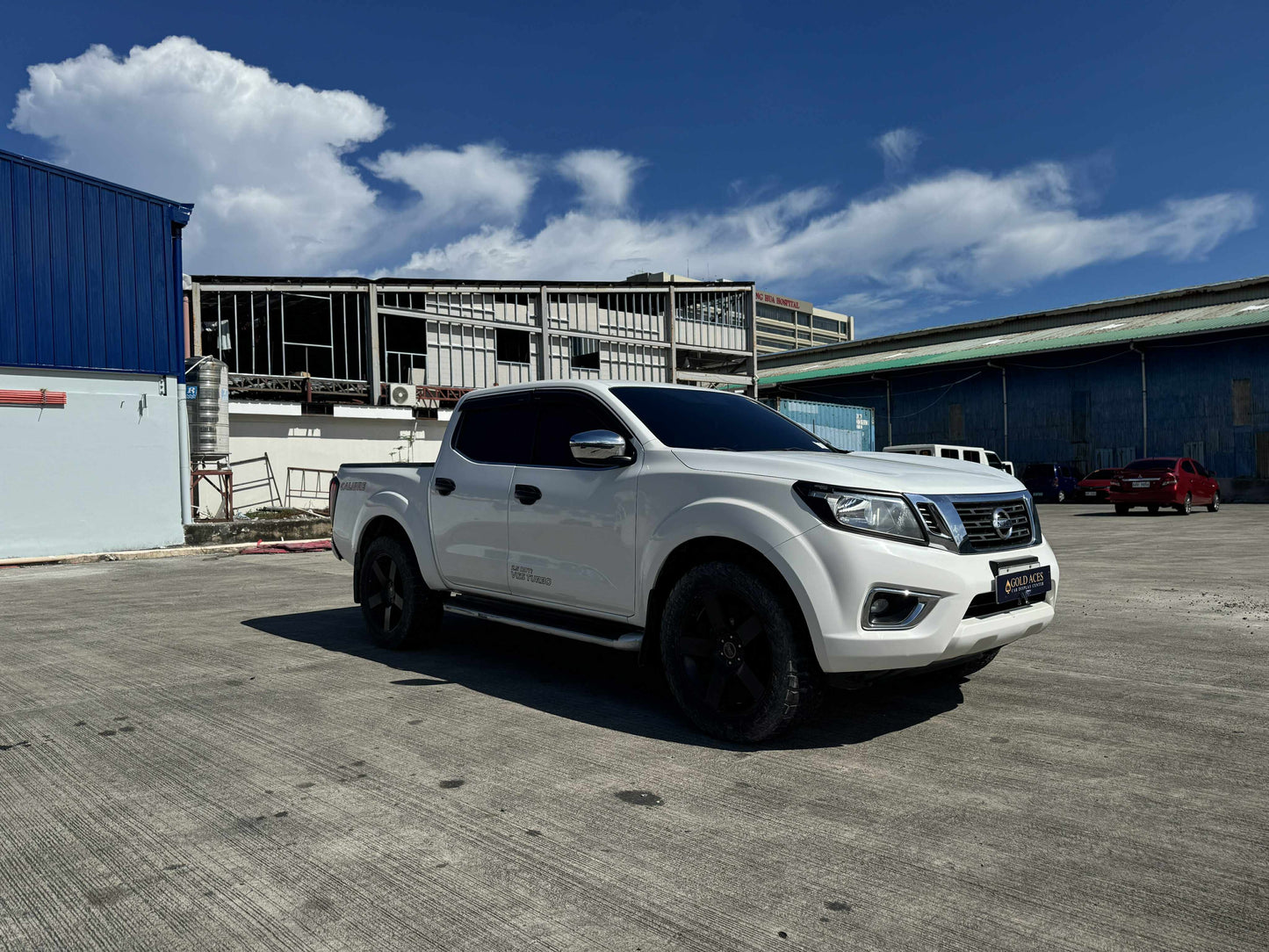 2018 NISSAN NAVARA 2.5L EL 4X2 MANUAL TRANSMISSION Gold Aces Car Display Center