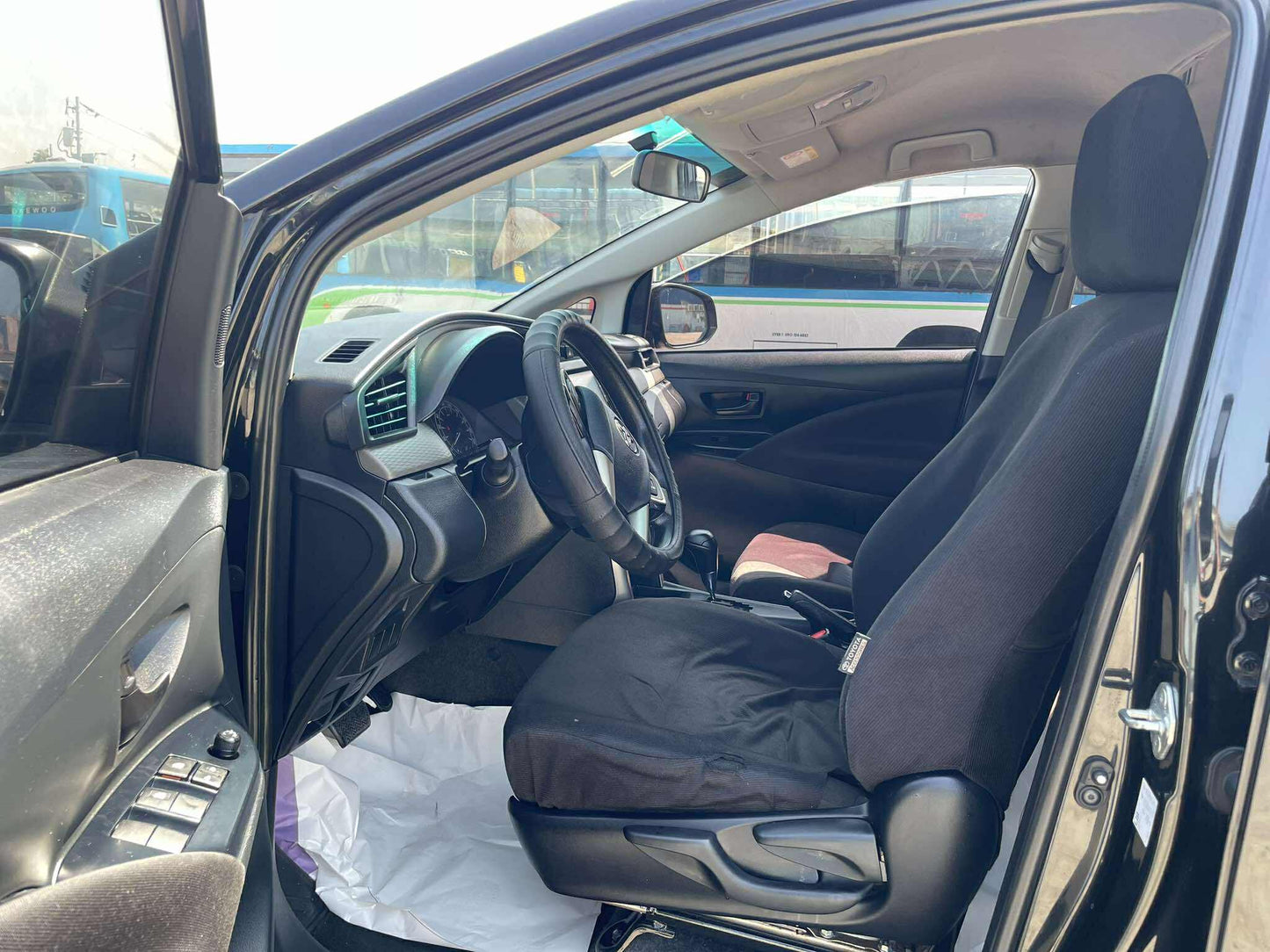 2022 TOYOTA INNOVA 2.8L E DIESEL AUTOMATIC TRANSMISSION Gold Aces Car Display Center
