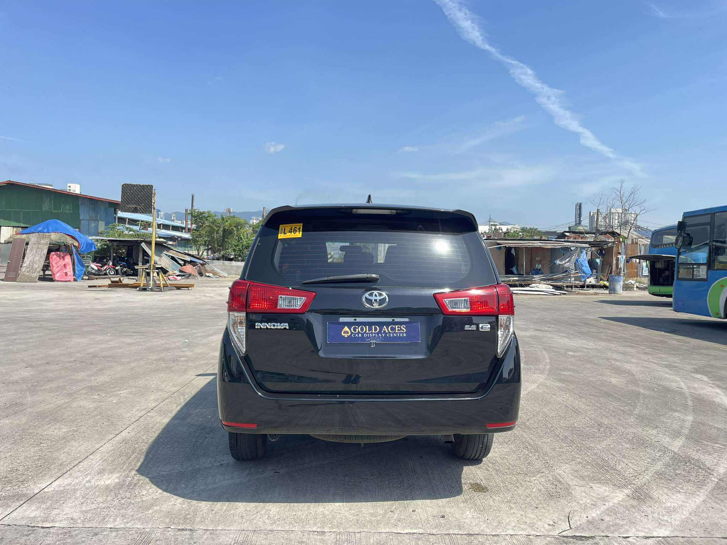 2022 TOYOTA INNOVA 2.8L E DIESEL AUTOMATIC TRANSMISSION Gold Aces Car Display Center