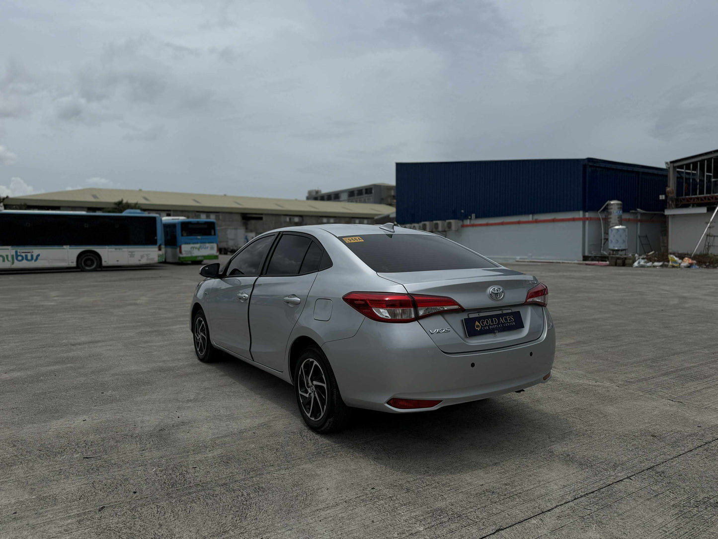 2025 TOYOTA VIOS 1.3L XLE AUTOMATIC TRANSMISSION (2TKMS ONLY!) Gold Aces Car Display Center