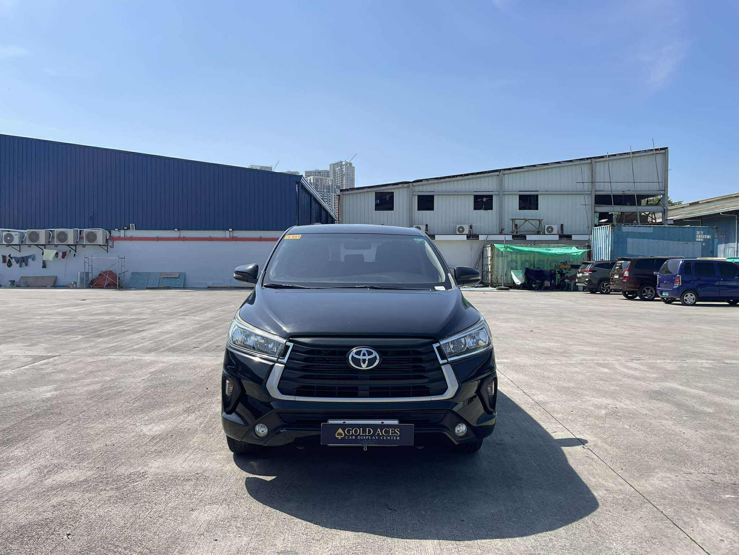 2022 TOYOTA INNOVA 2.8L E DIESEL AUTOMATIC TRANSMISSION Gold Aces Car Display Center