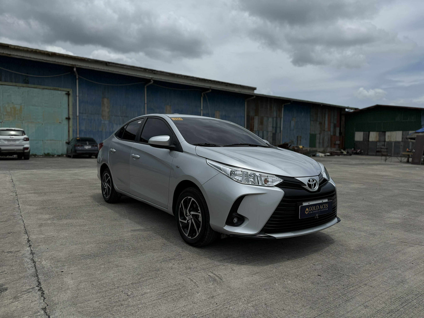 2025 TOYOTA VIOS 1.3L XLE AUTOMATIC TRANSMISSION (2TKMS ONLY!) Gold Aces Car Display Center