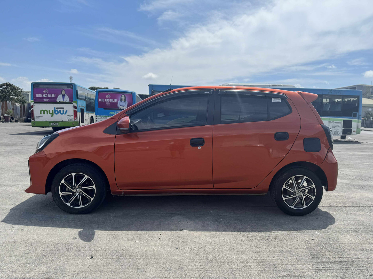 2021 TOYOTA WIGO G 1.0L AUTOMATIC TRANSMISSION (21T KMS ONLY!) Gold Aces Car Display Center