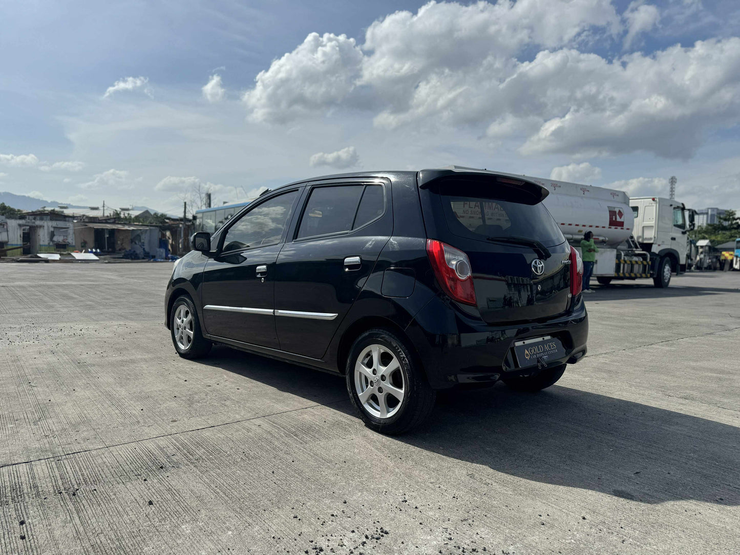 2017 TOYOTA WIGO G 1.0L MANUAL TRANSMISSION (53T KMS ONLY!) Gold Aces Car Display Center