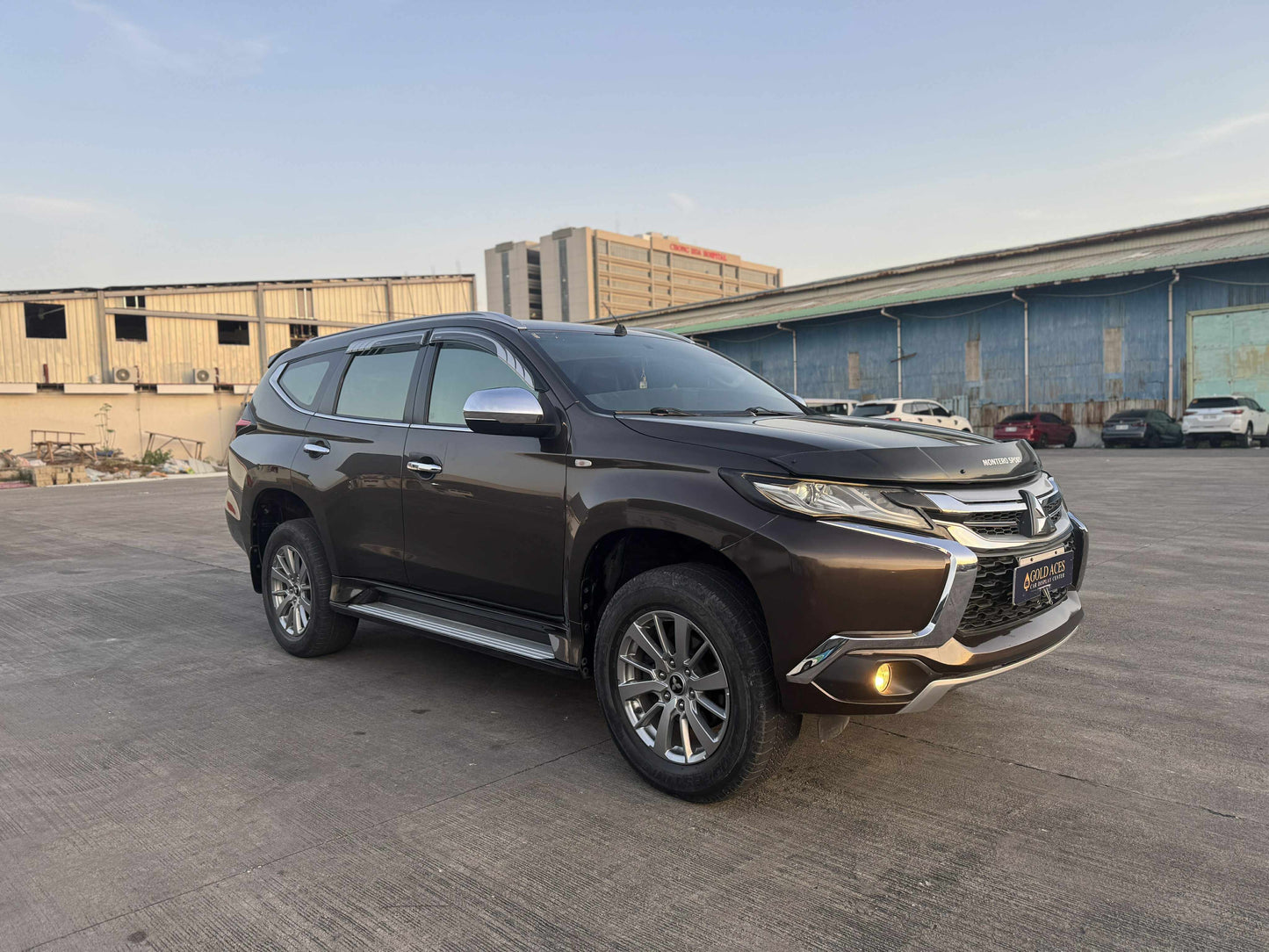 2016 MITSUBISHI MONTERO SPORTS GLS 2.4L DSL AUTOMATIC TRANSMISSION Gold Aces Car Display Center