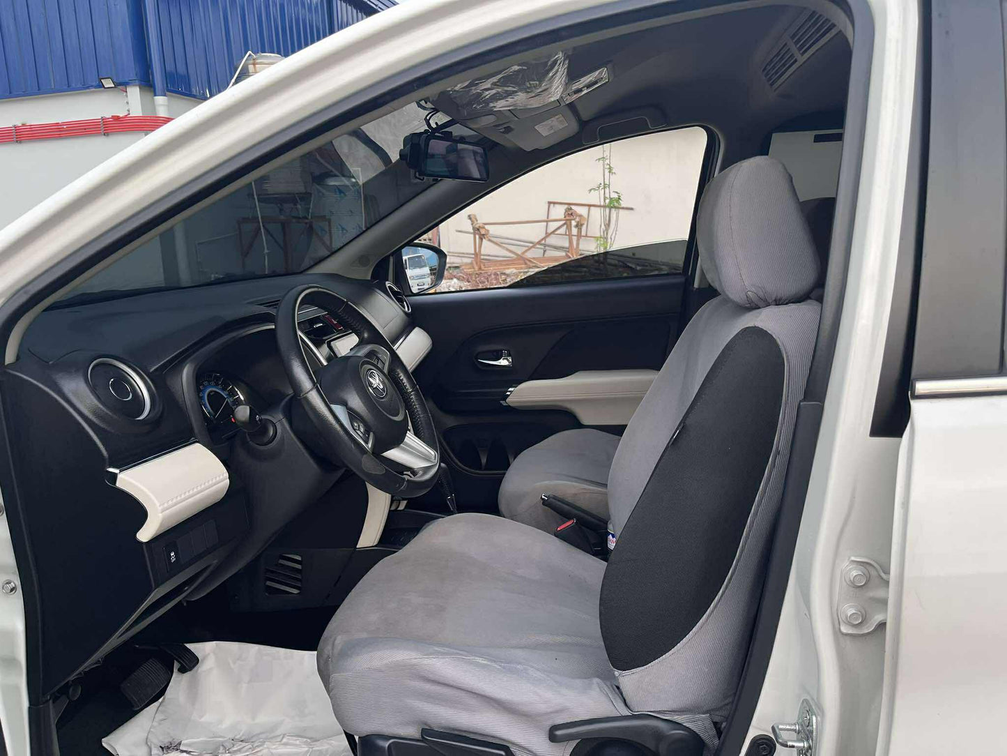 2019 TOYOTA RUSH 1.5L G AUTOMATIC TRANSMISSION (35T KMS ONLY!) Gold Aces Car Display Center