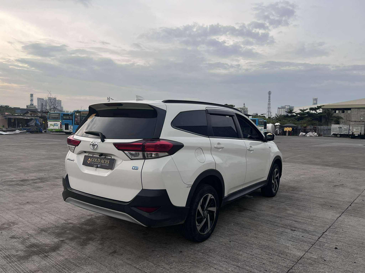 2019 TOYOTA RUSH 1.5L G AUTOMATIC TRANSMISSION (35T KMS ONLY!) Gold Aces Car Display Center
