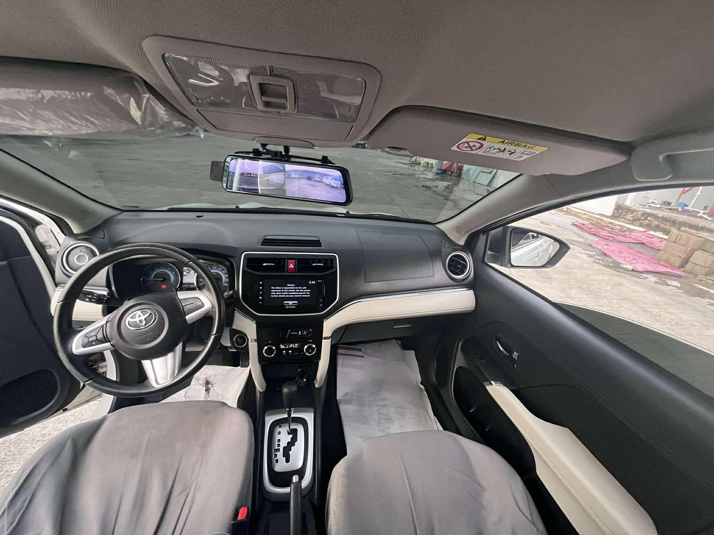 2019 TOYOTA RUSH 1.5L G AUTOMATIC TRANSMISSION (35T KMS ONLY!) Gold Aces Car Display Center